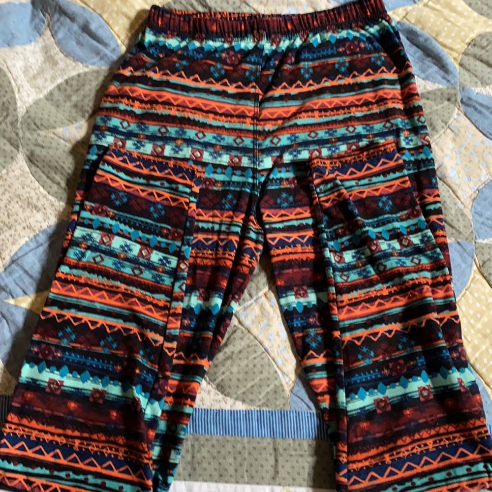 High Rise Leggings - Picture 2 of 3
